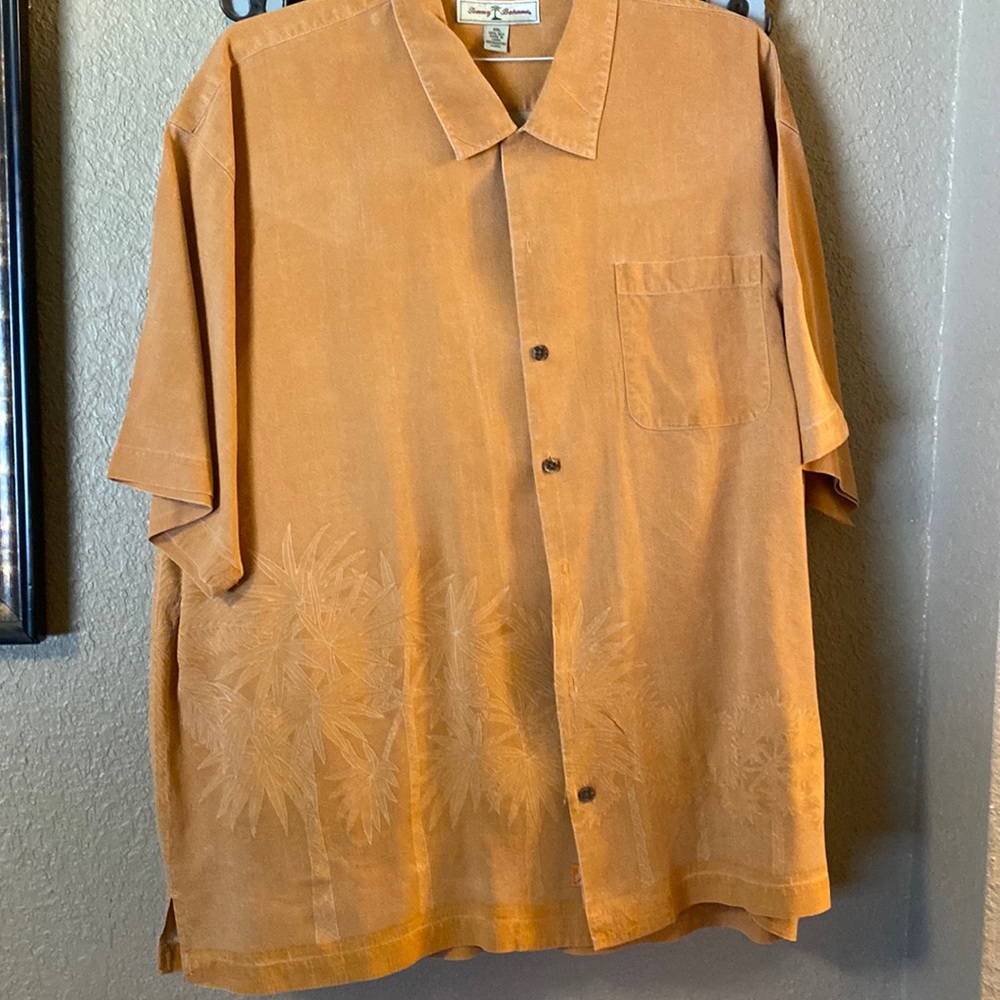 Tommy Bahama 100% Silk Button Down Shirt